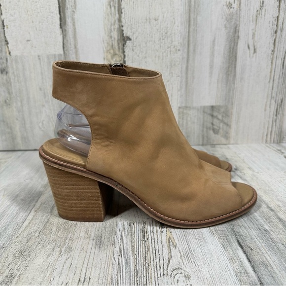 Chinese Laundry Women's Tan Suede Peep-Toe Ankle Booties with Stacked Heel #1380 - Picture 6 of 13